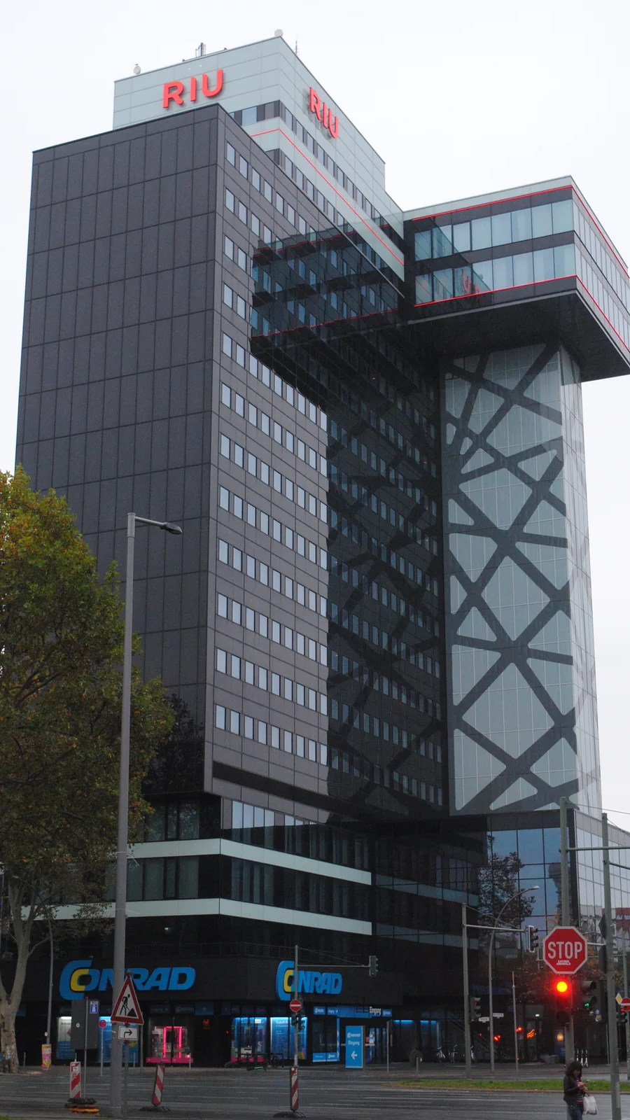Street view of Hotel Riu Plaza Berlin in Schöneberg