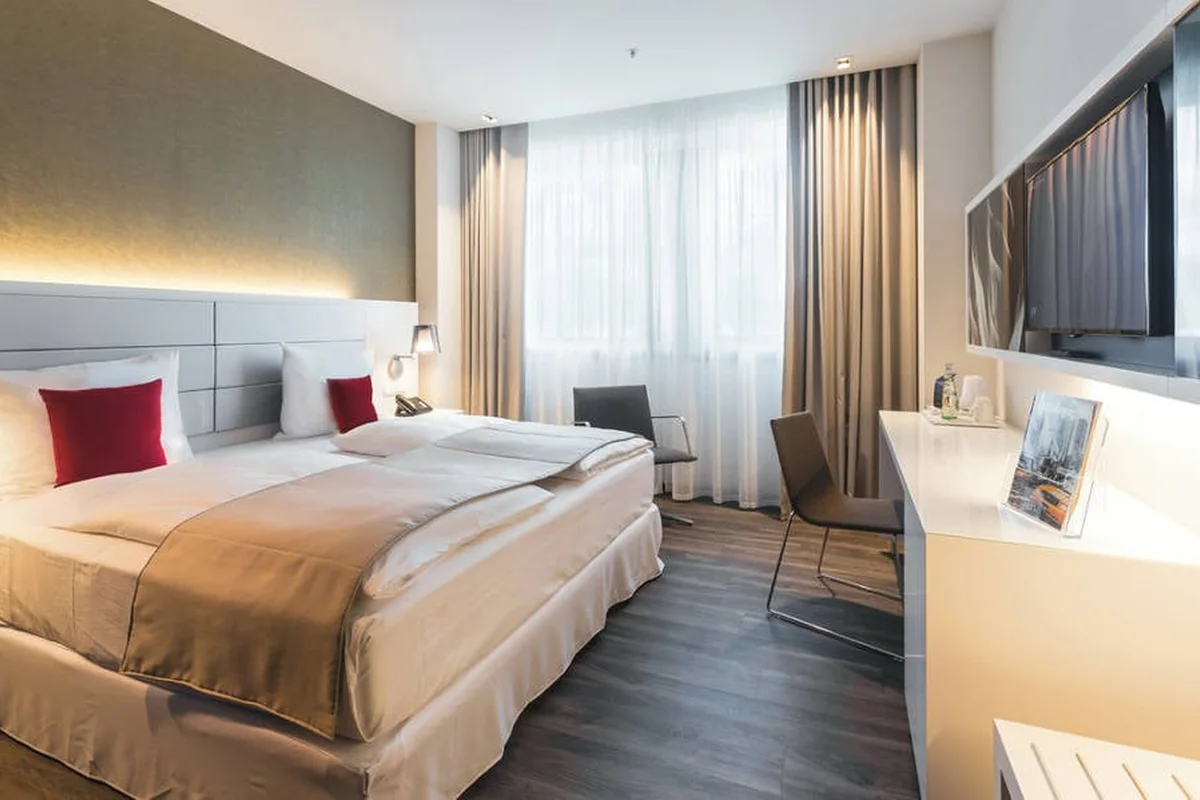 Deluxe room at Hotel Riu Plaza Berlin