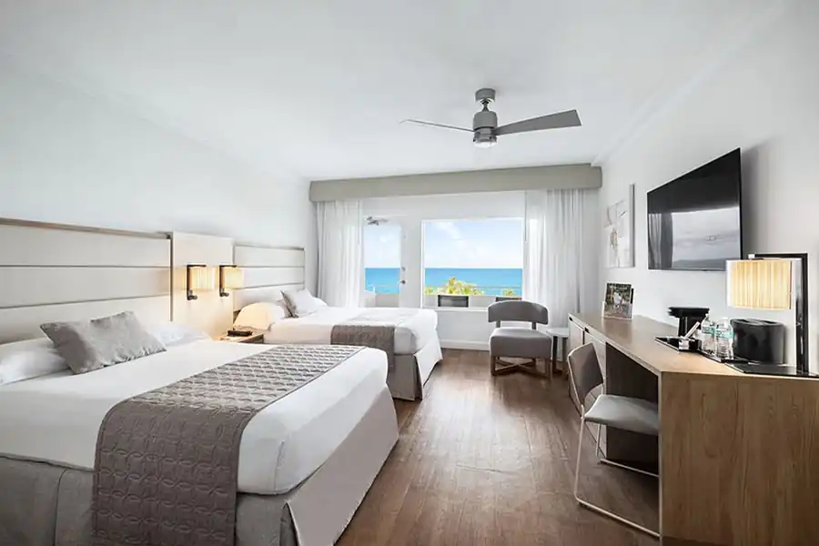 Guest room at Hotel Riu Plaza Miami Beach