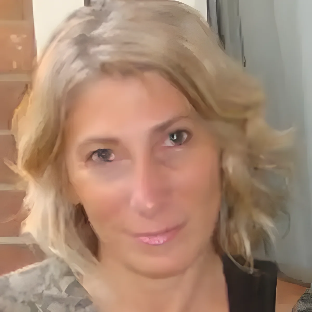 Retrato en alta definición de Laura Manolakis